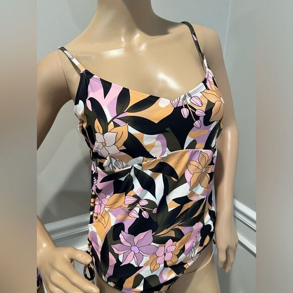 NWT salt + Cove Juniors' Lace-Up-Side One-Piece Swimsuit - Picture 5 of 6